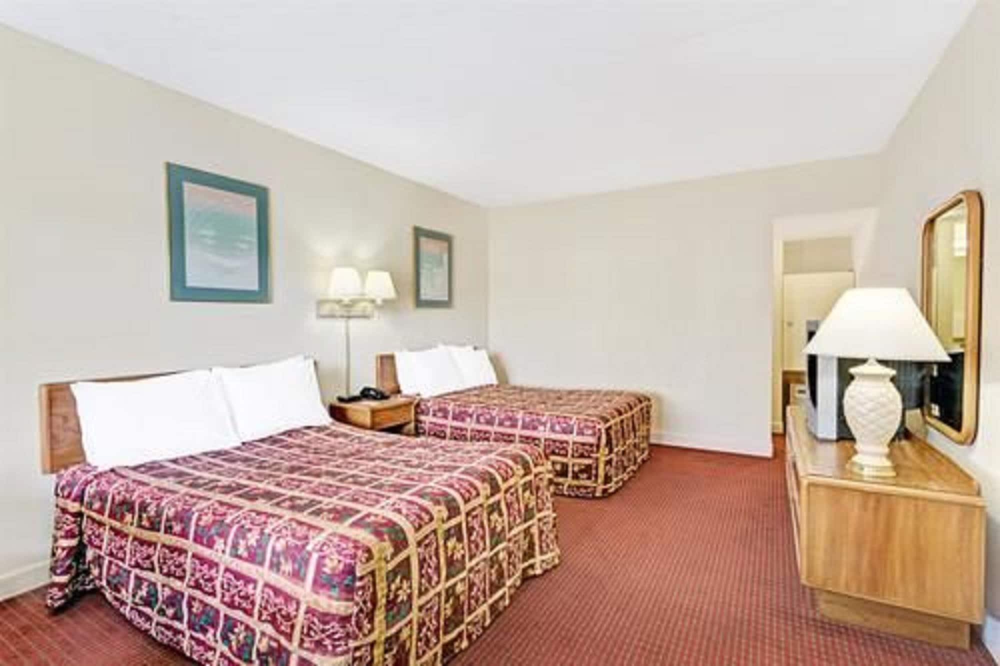 Captain John Smith Inn Williamsburg Esterno foto